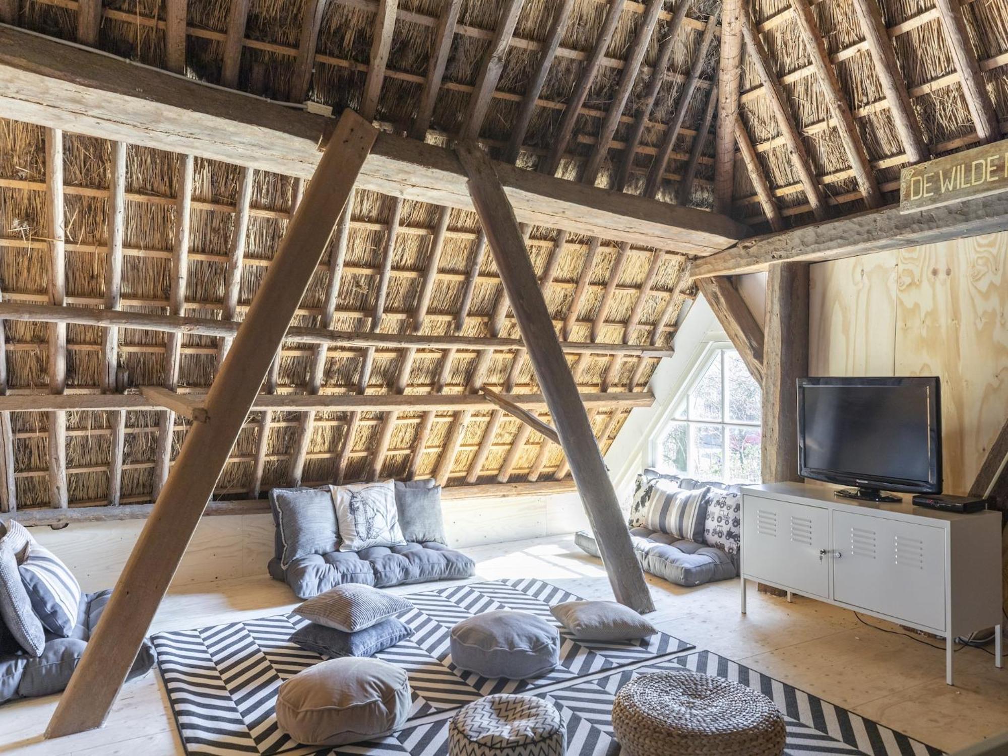 Luxuriously Restored Farmhouse With Trendy Interior Close To Sea And Forest Грут Экстерьер фото
