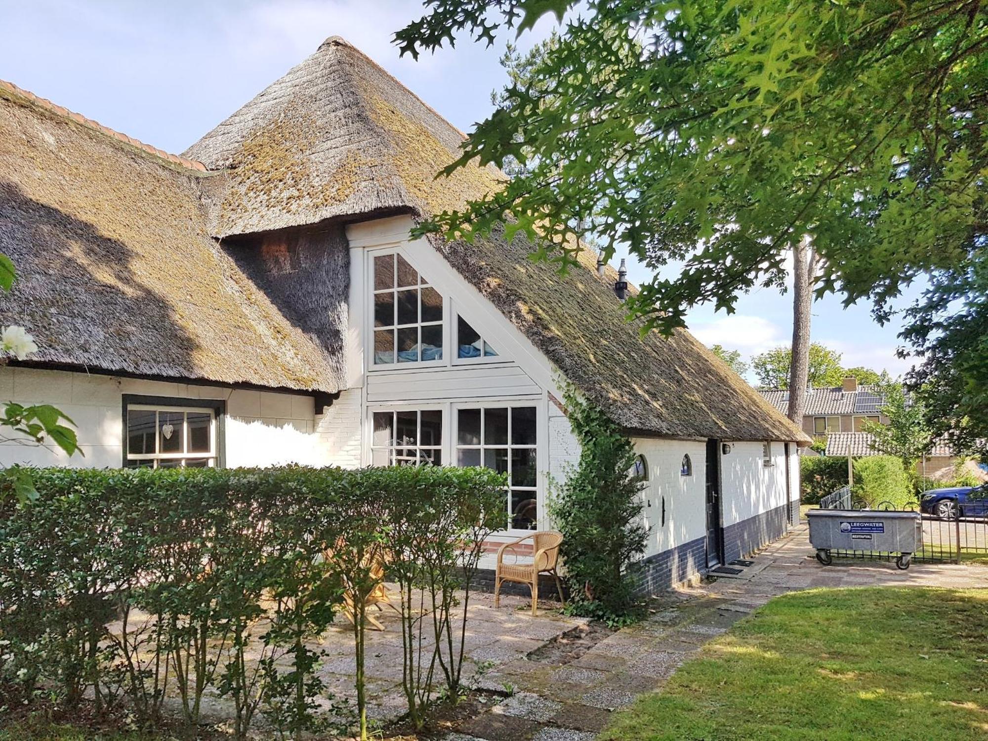 Luxuriously Restored Farmhouse With Trendy Interior Close To Sea And Forest Грут Экстерьер фото